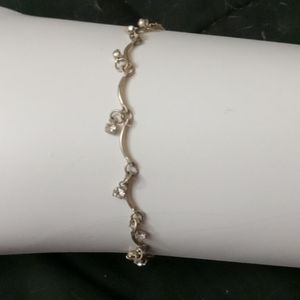 Delicate anklet